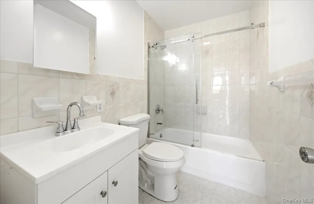 82 Morningside Avenue Yonkers NY 10703