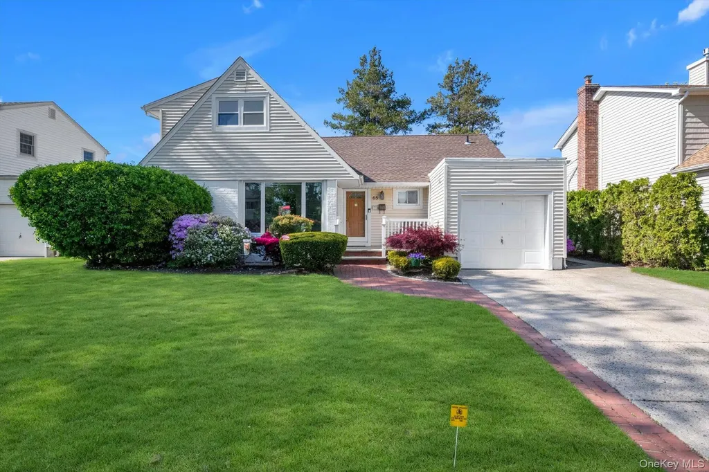 65 Patton Boulevard New Hyde Park NY 11040