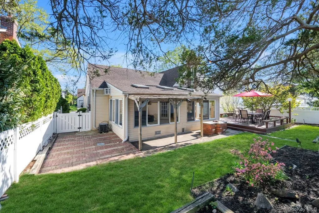 65 Patton Boulevard New Hyde Park NY 11040