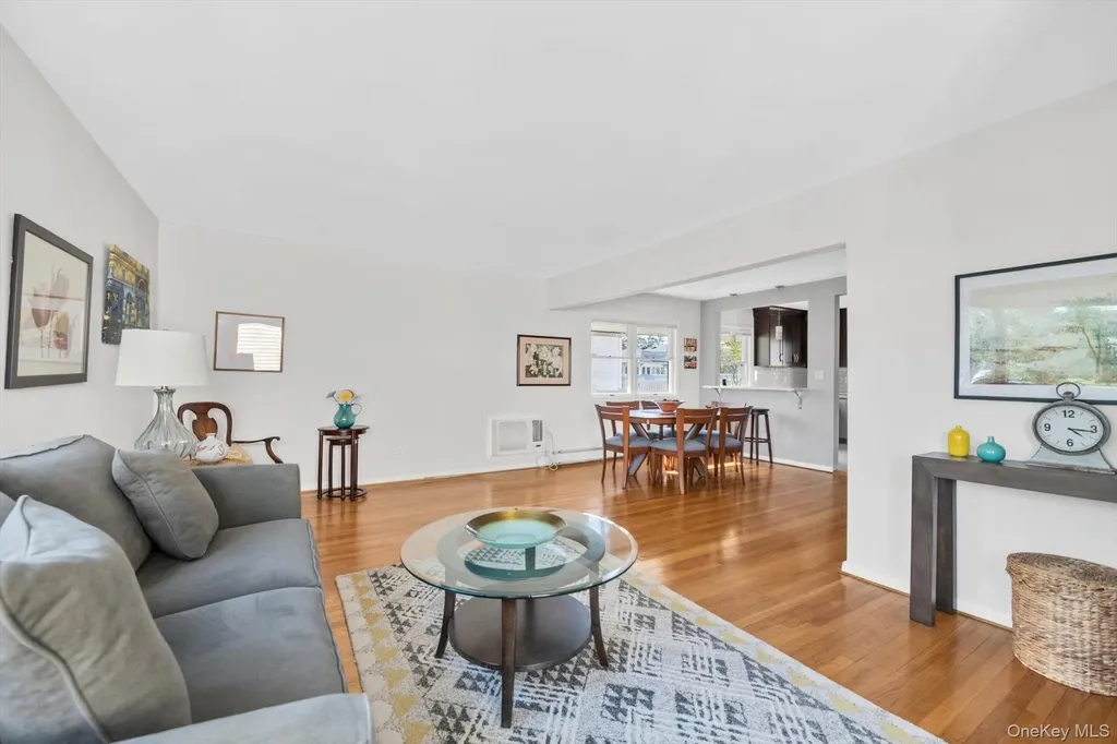 65 Patton Boulevard New Hyde Park NY 11040