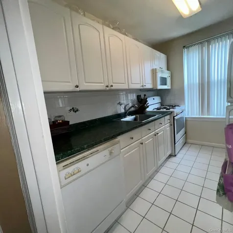 204 Richbell Road Mamaroneck NY 10543