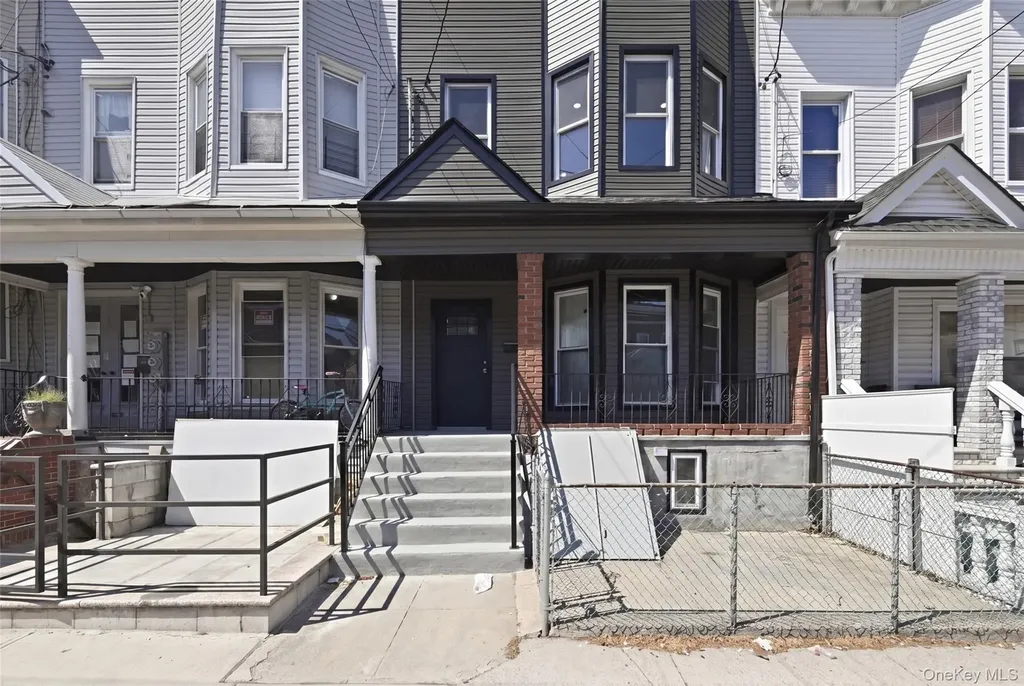 9209 88th Avenue Woodhaven NY 11421