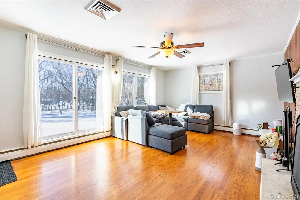 77 Colburn Drive Poughkeepsie NY 12603