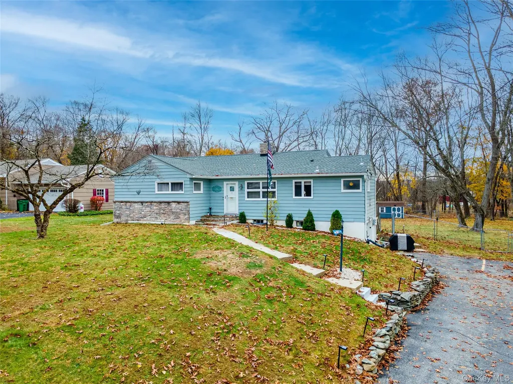 77 Colburn Drive Poughkeepsie NY 12603