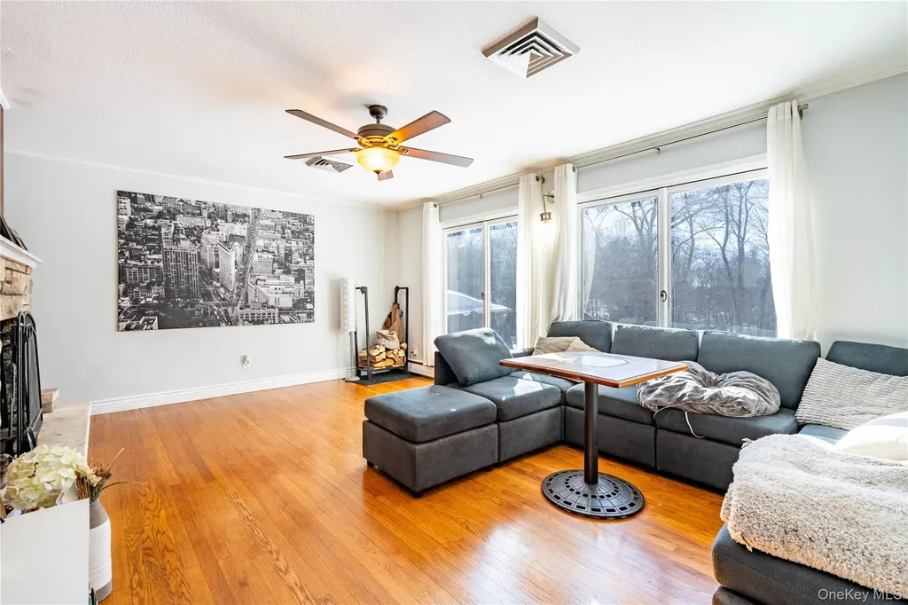 77 Colburn Drive Poughkeepsie NY 12603