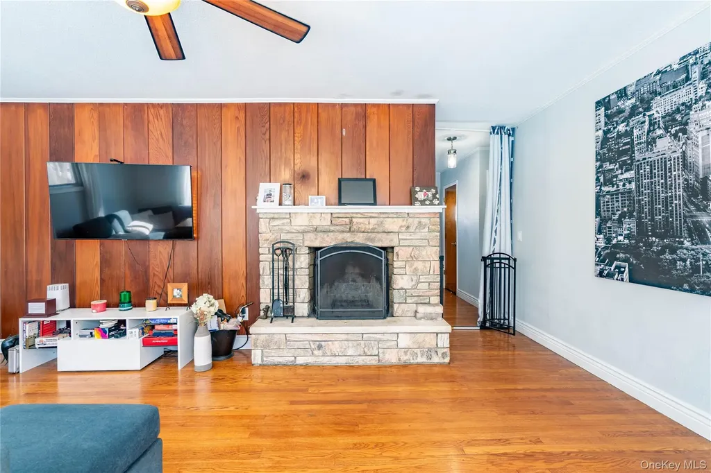 77 Colburn Drive Poughkeepsie NY 12603
