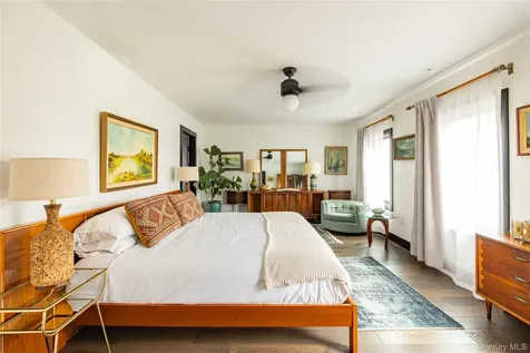 352 Columbia Street Hudson NY 12534