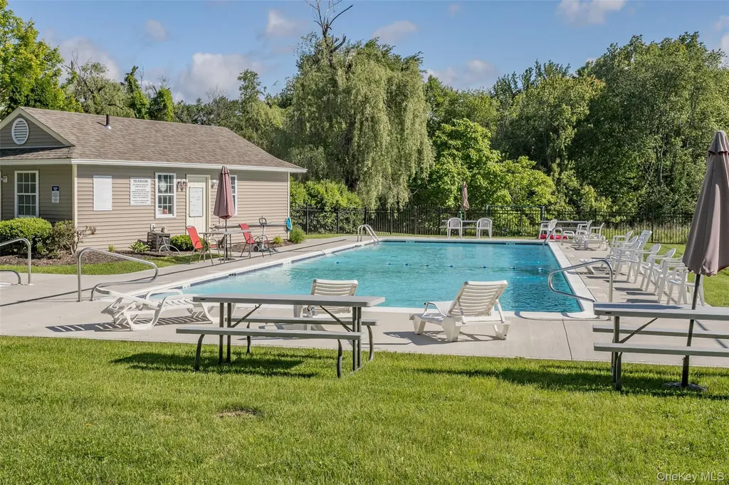 9 Olde Wagon Road Warwick NY 10990