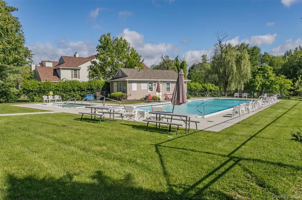 9 Olde Wagon Road Warwick NY 10990