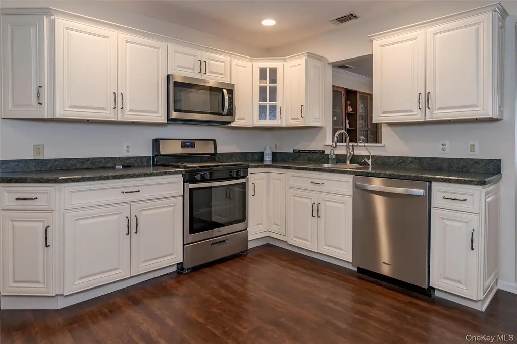 9 Olde Wagon Road Warwick NY 10990