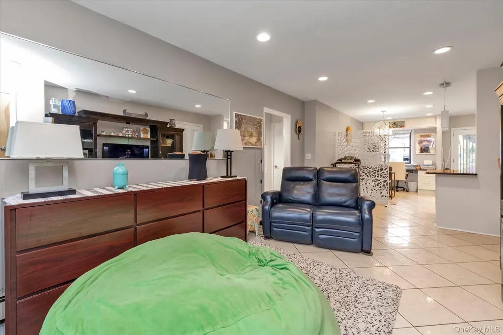 147-16 72nd Avenue Flushing NY 11367