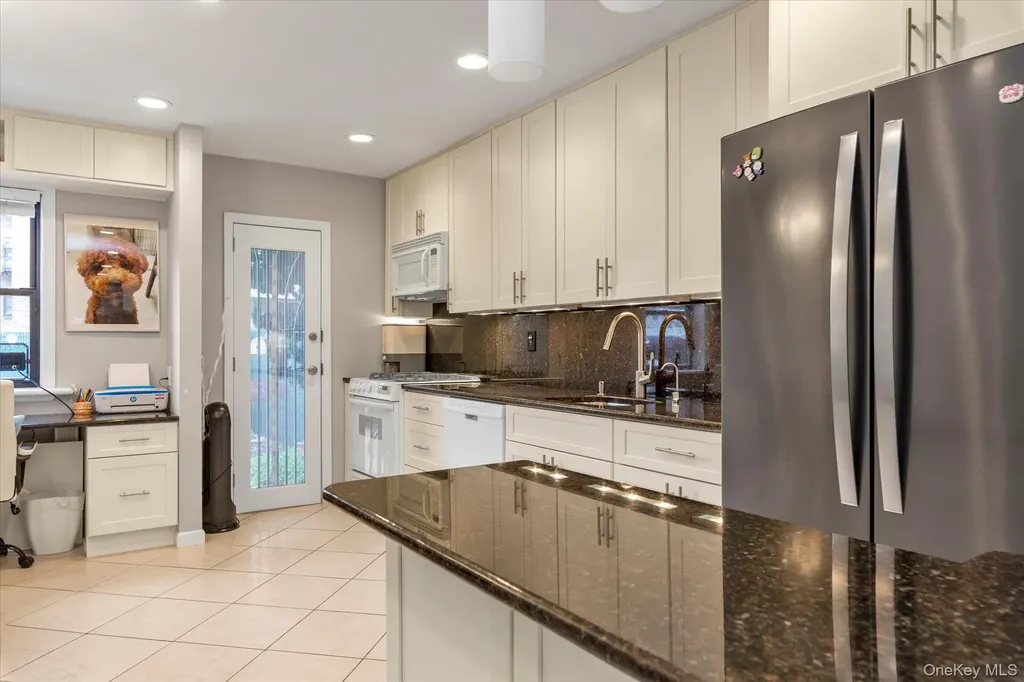 147-16 72nd Avenue Flushing NY 11367