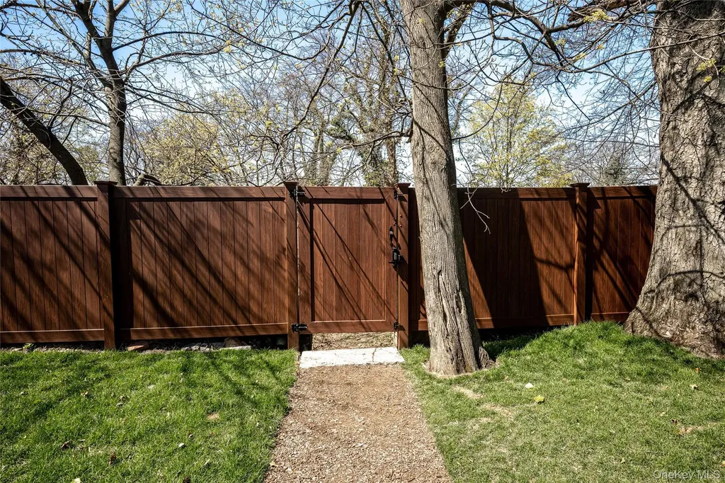 16 Marker Ridge Irvington NY 10533