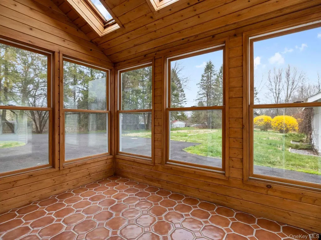 5 Shari Marlboro NY 12542