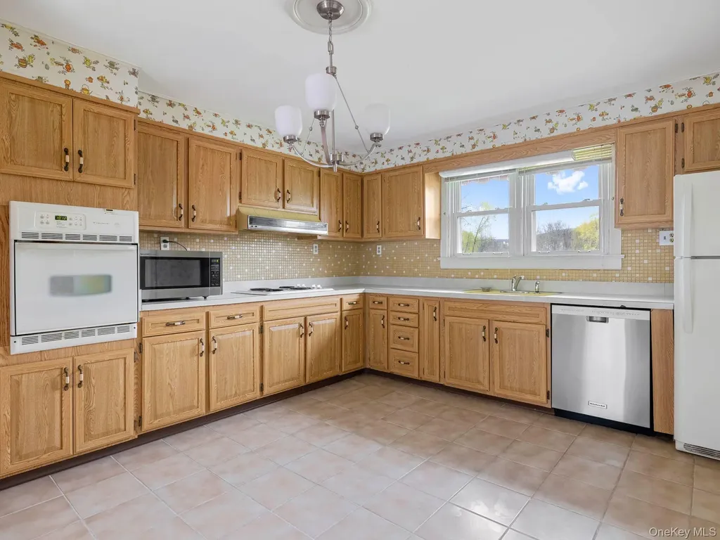 5 Shari Marlboro NY 12542