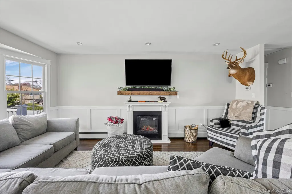 22 Marquette Drive Smithtown NY 11787