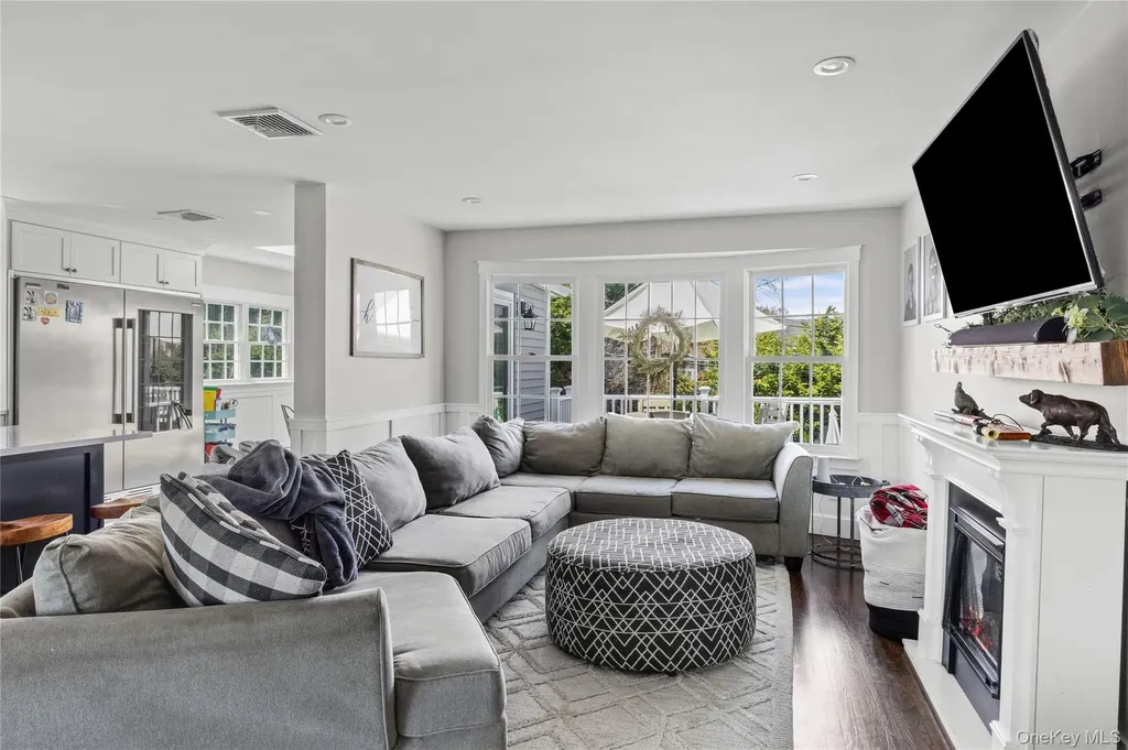 22 Marquette Drive Smithtown NY 11787