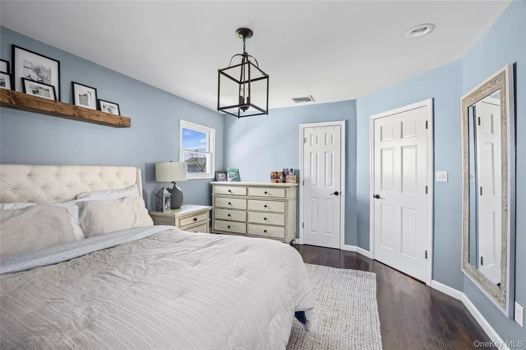 22 Marquette Drive Smithtown NY 11787