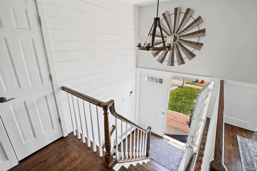 22 Marquette Drive Smithtown NY 11787