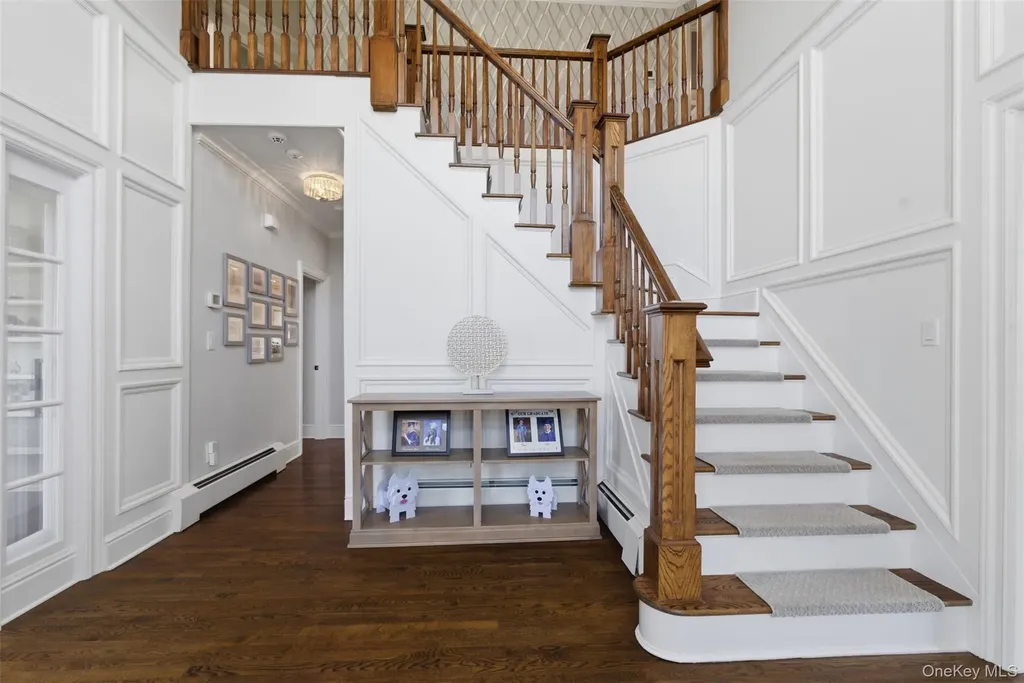 35 Greenwich Avenue Central Valley NY 10917