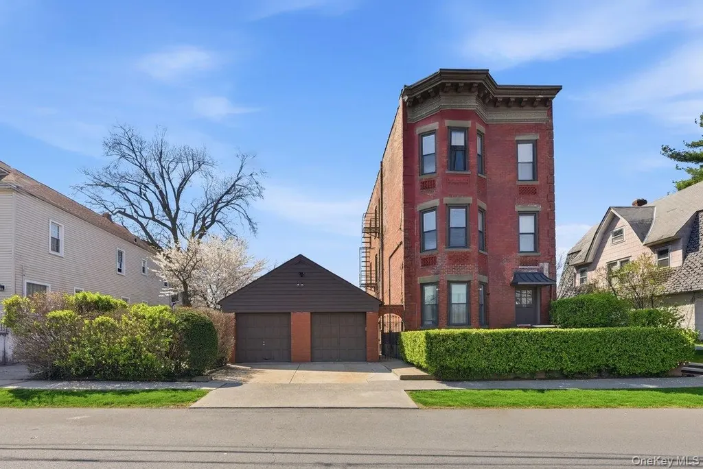 35 S Devoe Avenue Yonkers NY 10705