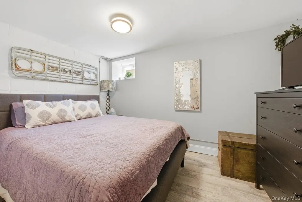 35 S Devoe Avenue Yonkers NY 10705