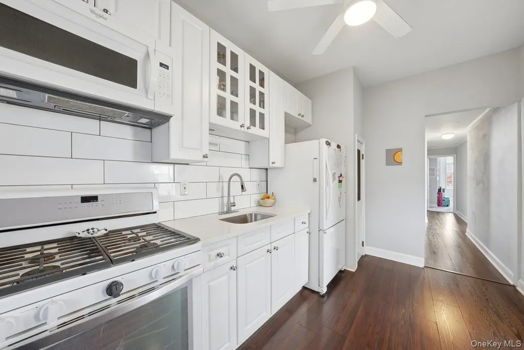 35 S Devoe Avenue Yonkers NY 10705