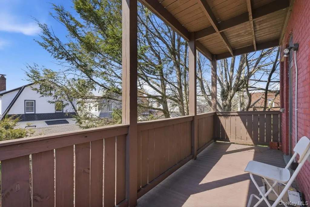35 S Devoe Avenue Yonkers NY 10705