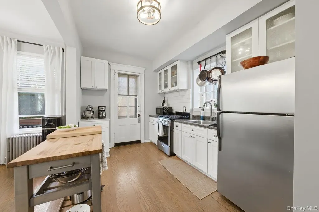 35 S Devoe Avenue Yonkers NY 10705
