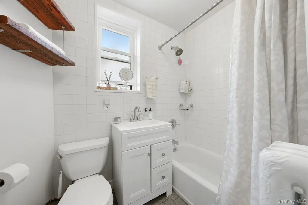 35 S Devoe Avenue Yonkers NY 10705