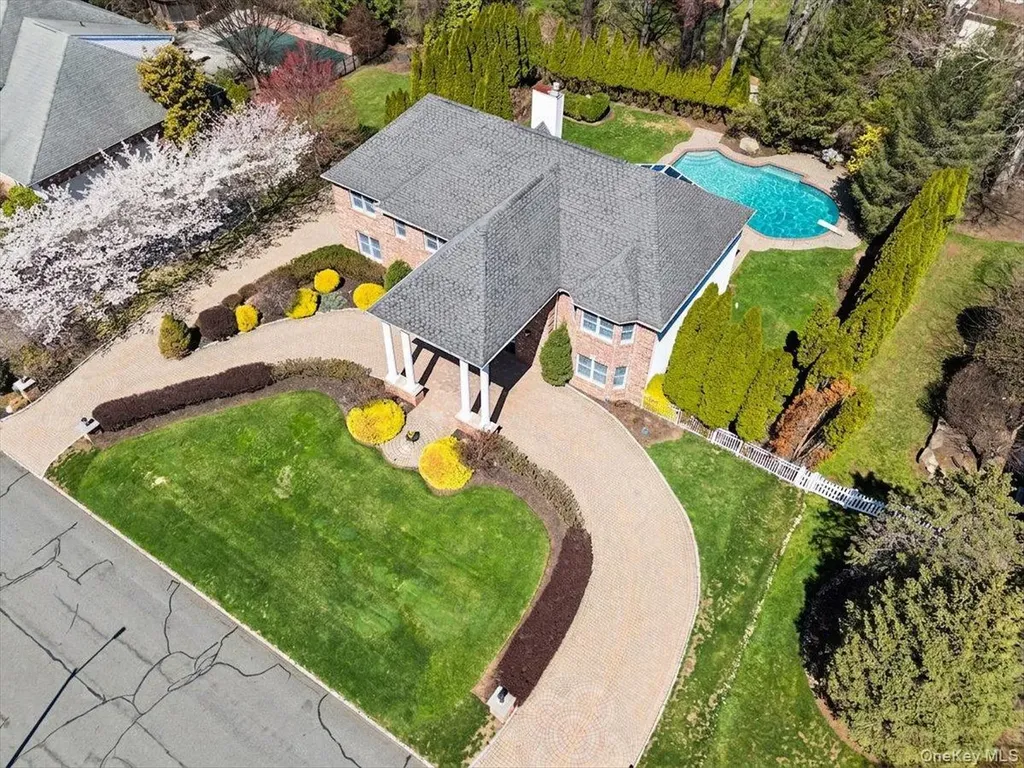 33 King Arthur Court New City NY 10956