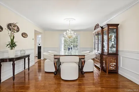 33 King Arthur Court New City NY 10956