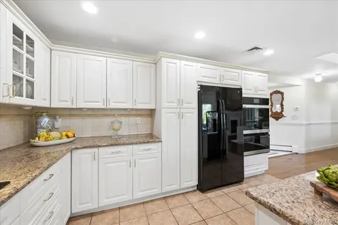 33 King Arthur Court New City NY 10956