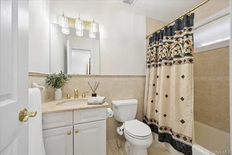 33 King Arthur Court New City NY 10956