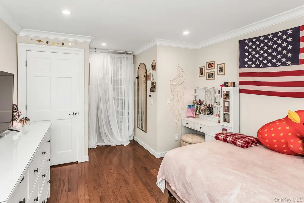 1808 Murray Street Whitestone NY 11357