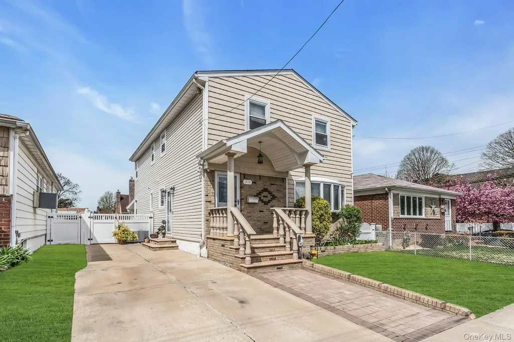 1808 Murray Street Whitestone NY 11357