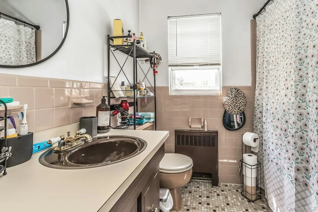 1808 Murray Street Whitestone NY 11357