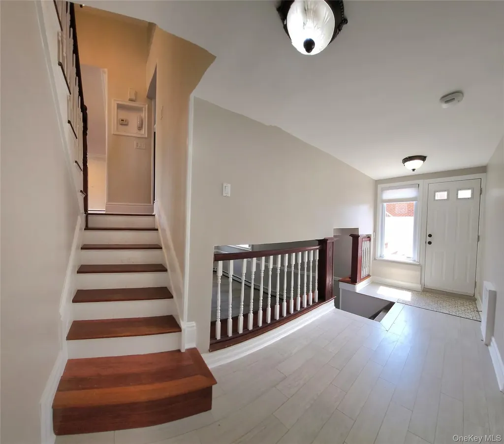244 Martin Drive Syosset NY 11791