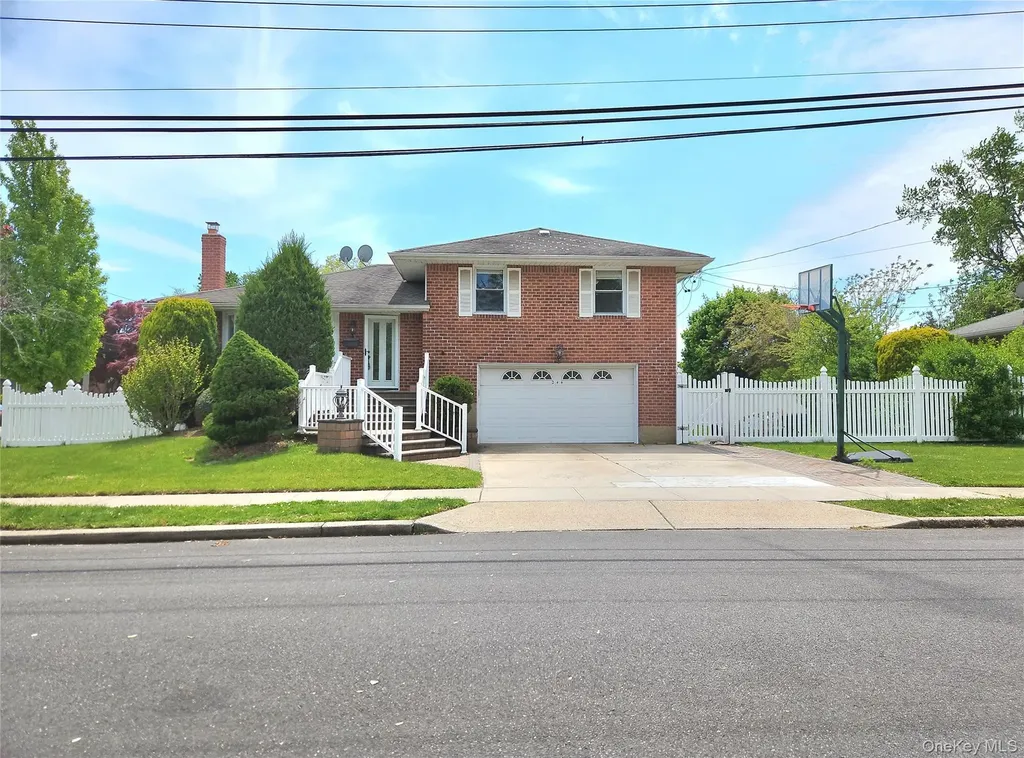 244 Martin Drive Syosset NY 11791