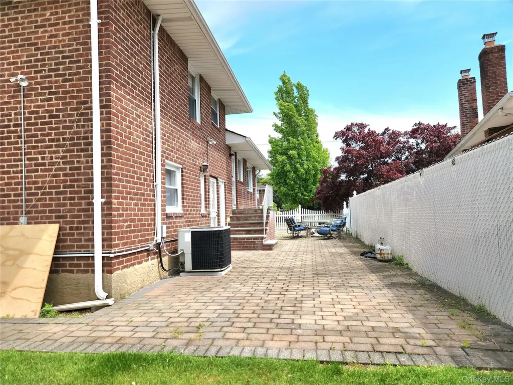 244 Martin Drive Syosset NY 11791
