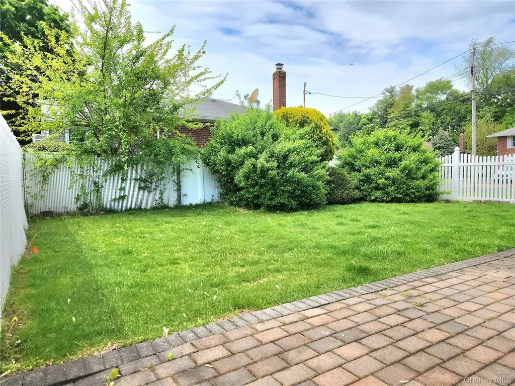 244 Martin Drive Syosset NY 11791
