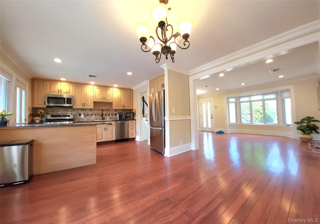 244 Martin Drive Syosset NY 11791