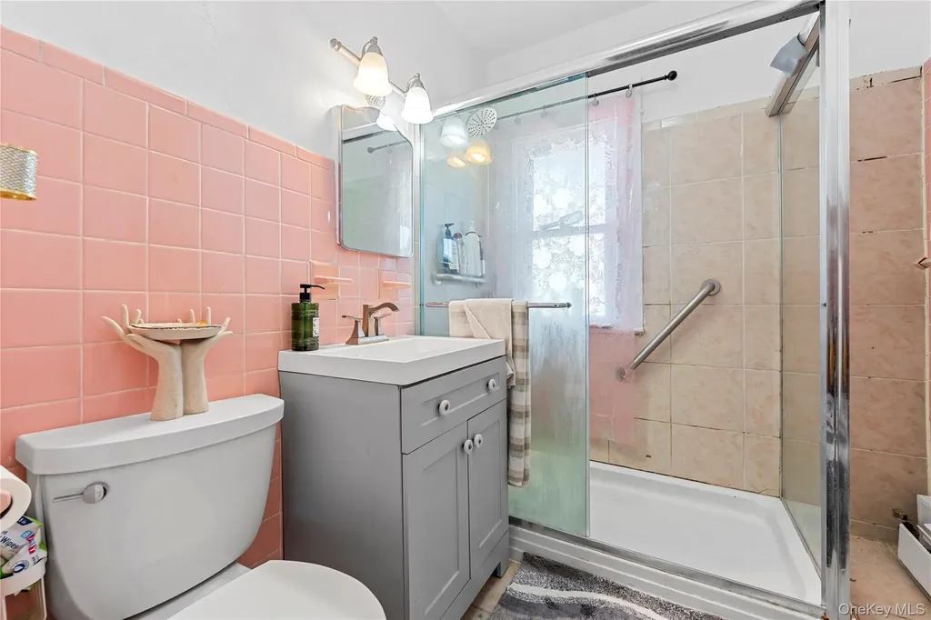 122 Buckingham Road Yonkers NY 10701