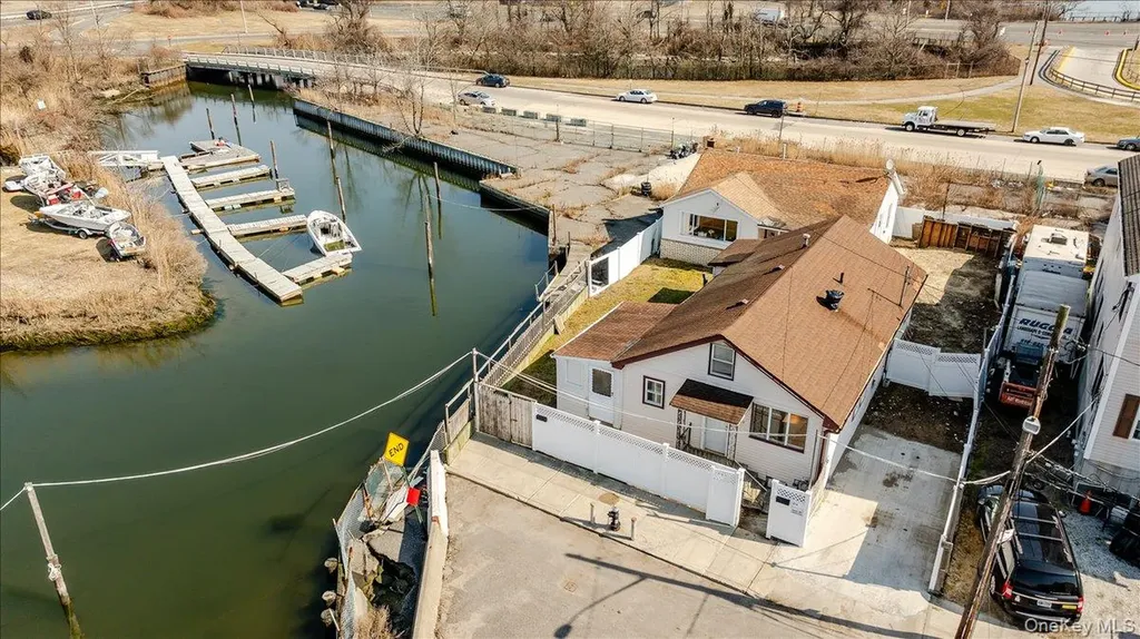 214 Beach Third Far Rockaway NY 11691