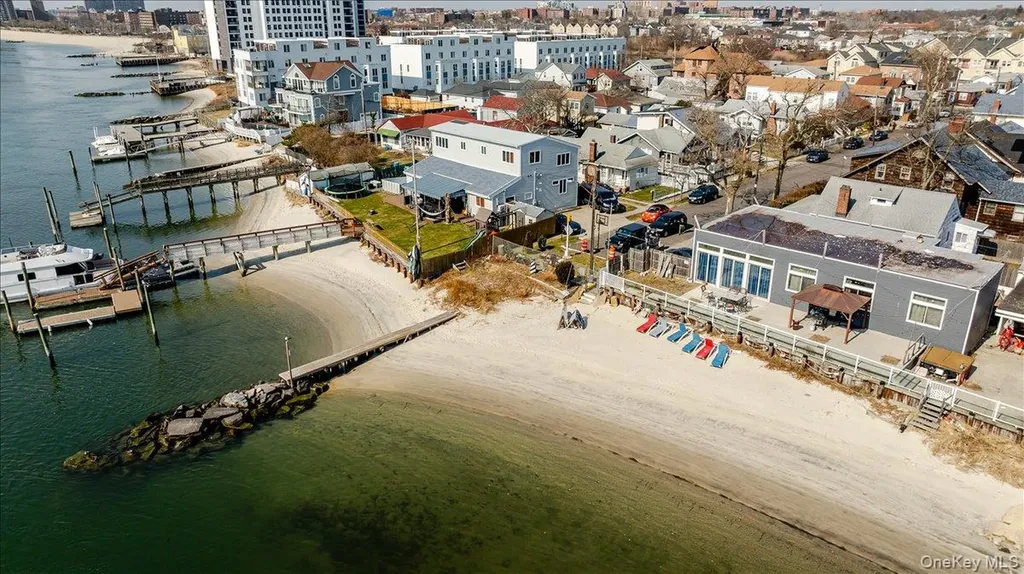 214 Beach Third Far Rockaway NY 11691