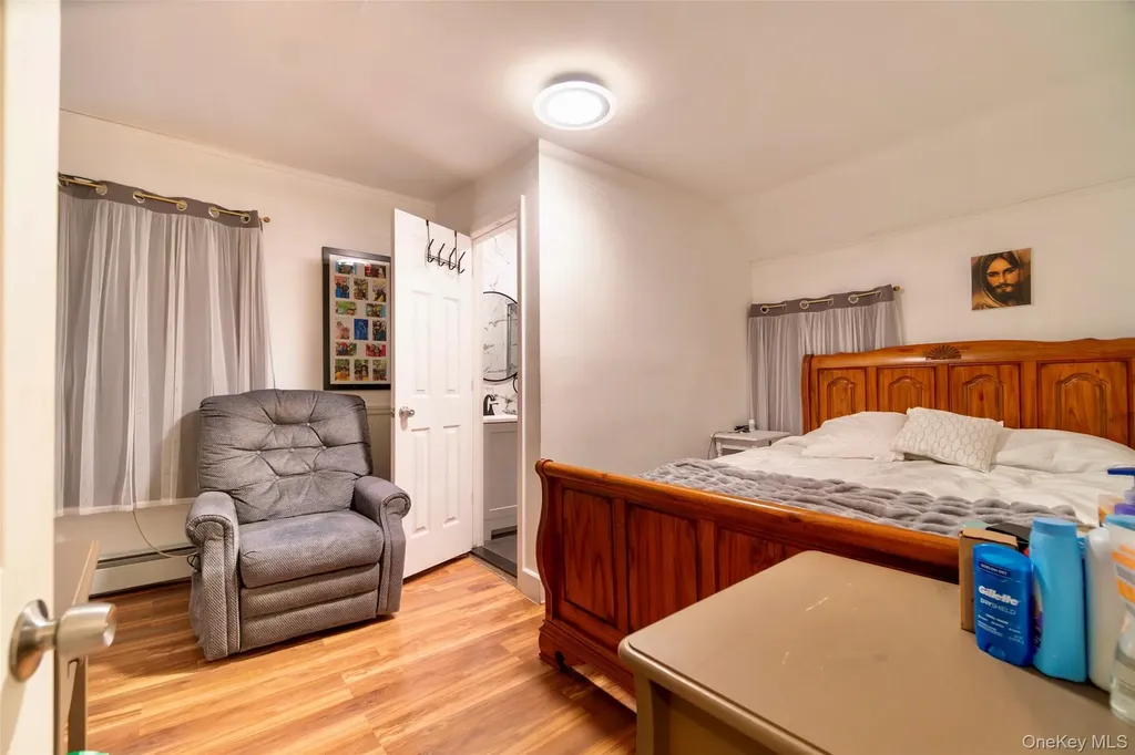 6 Linden Avenue Hempstead NY 11550