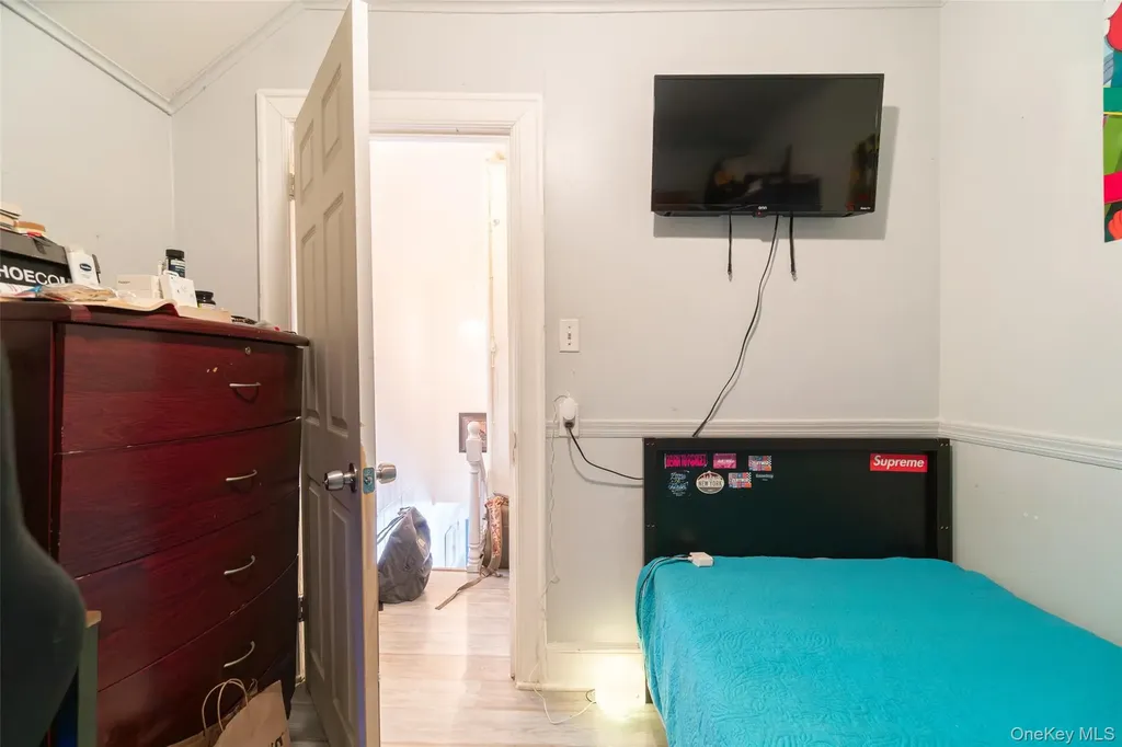 6 Linden Avenue Hempstead NY 11550