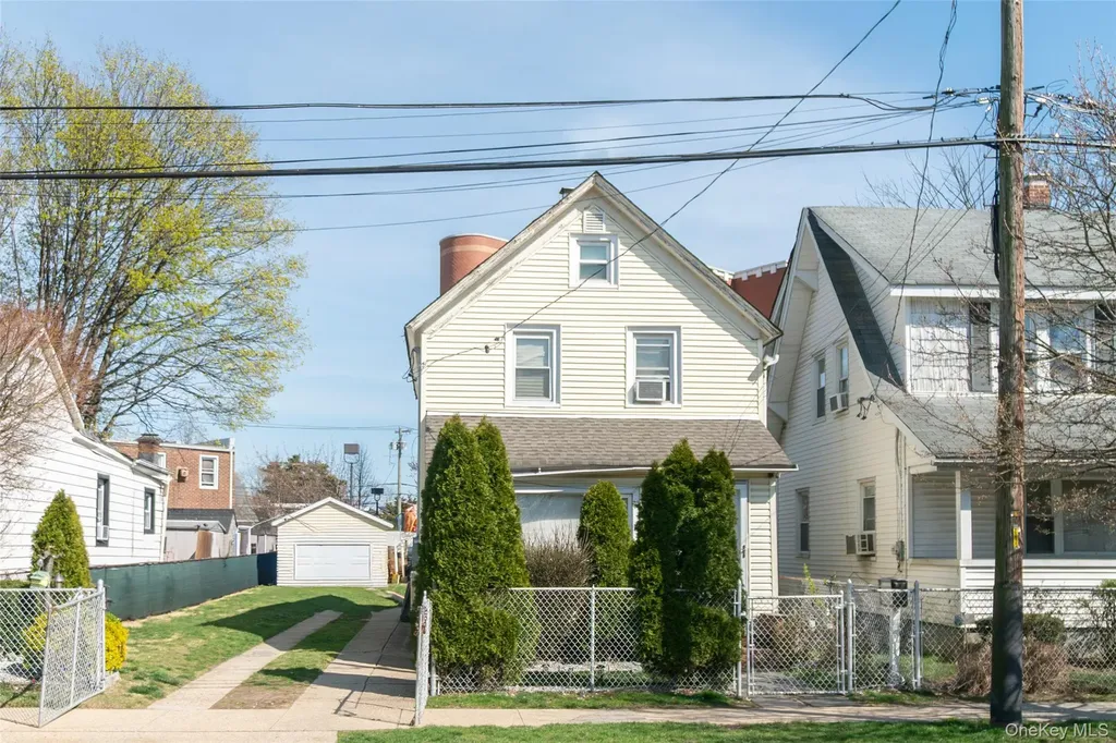6 Linden Avenue Hempstead NY 11550