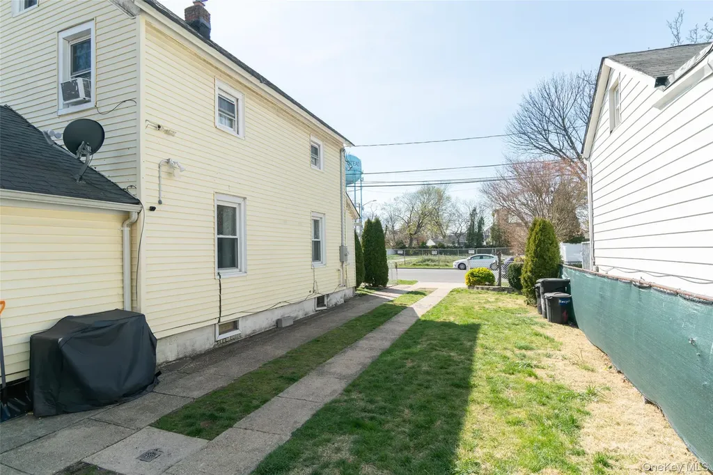6 Linden Avenue Hempstead NY 11550