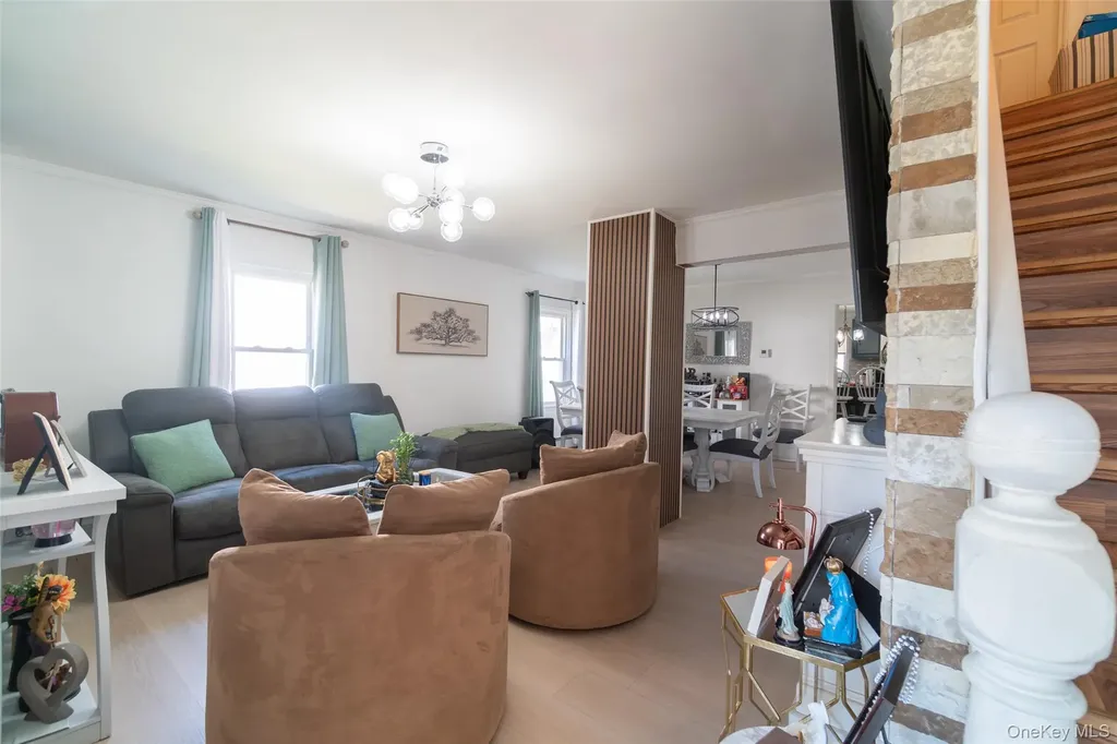 6 Linden Avenue Hempstead NY 11550